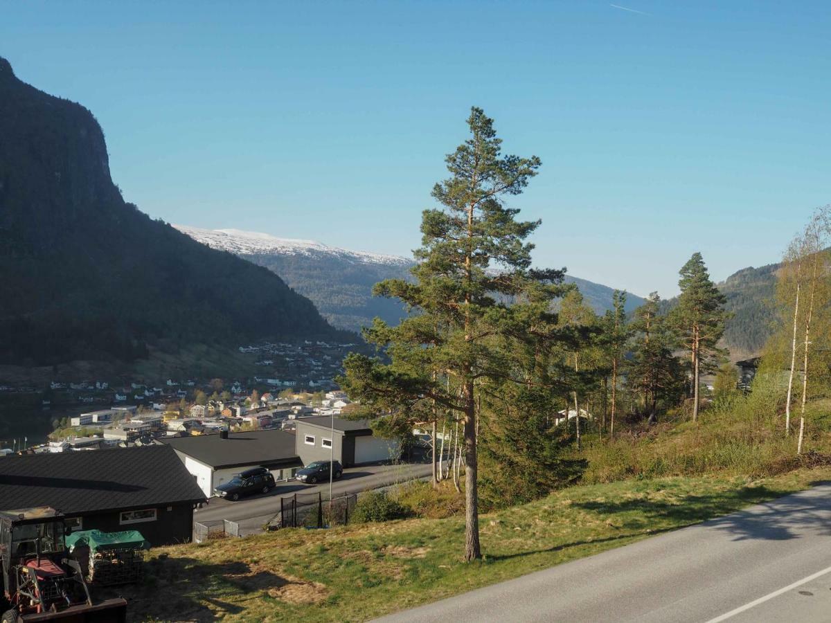 Stryn Stor Og Moderne Leilighet Exterior foto